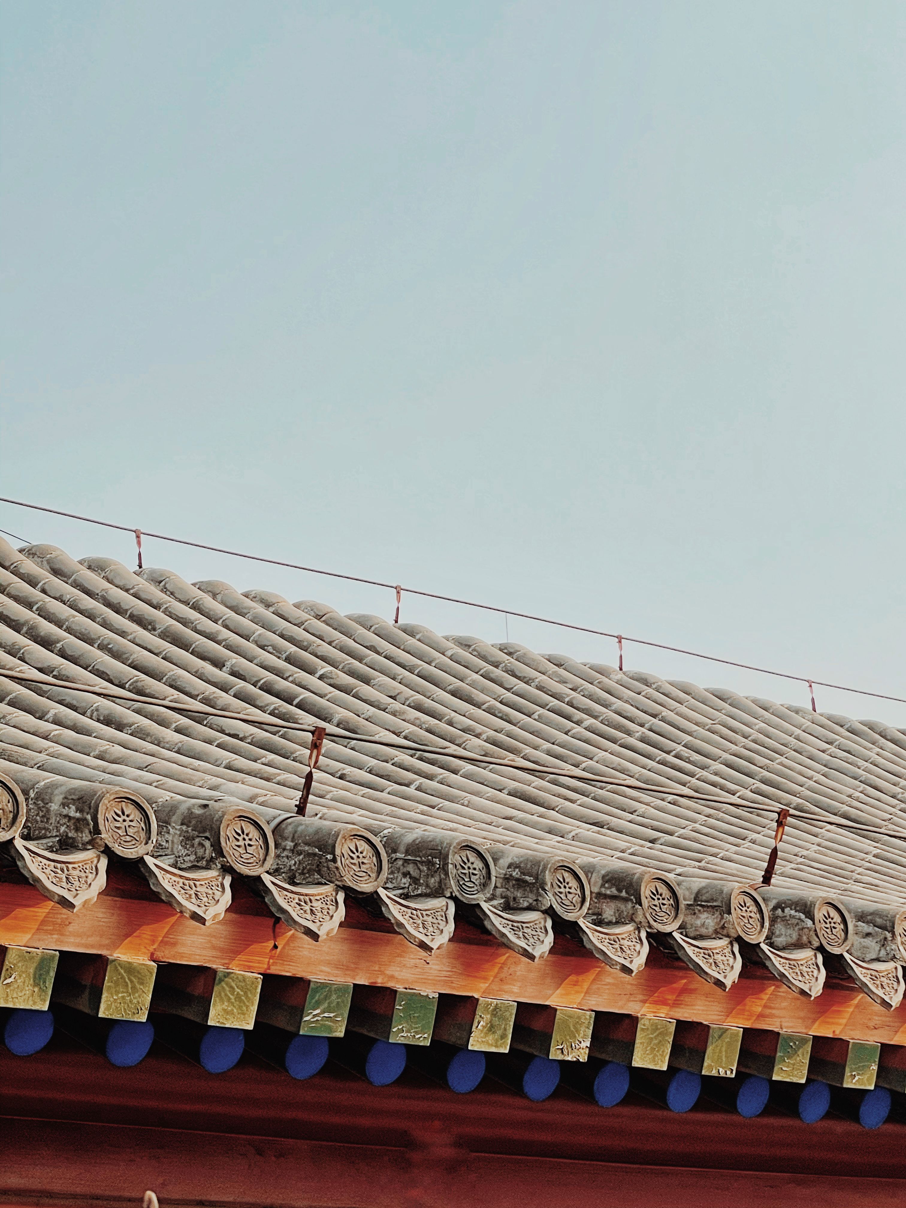 Professional roofers on project